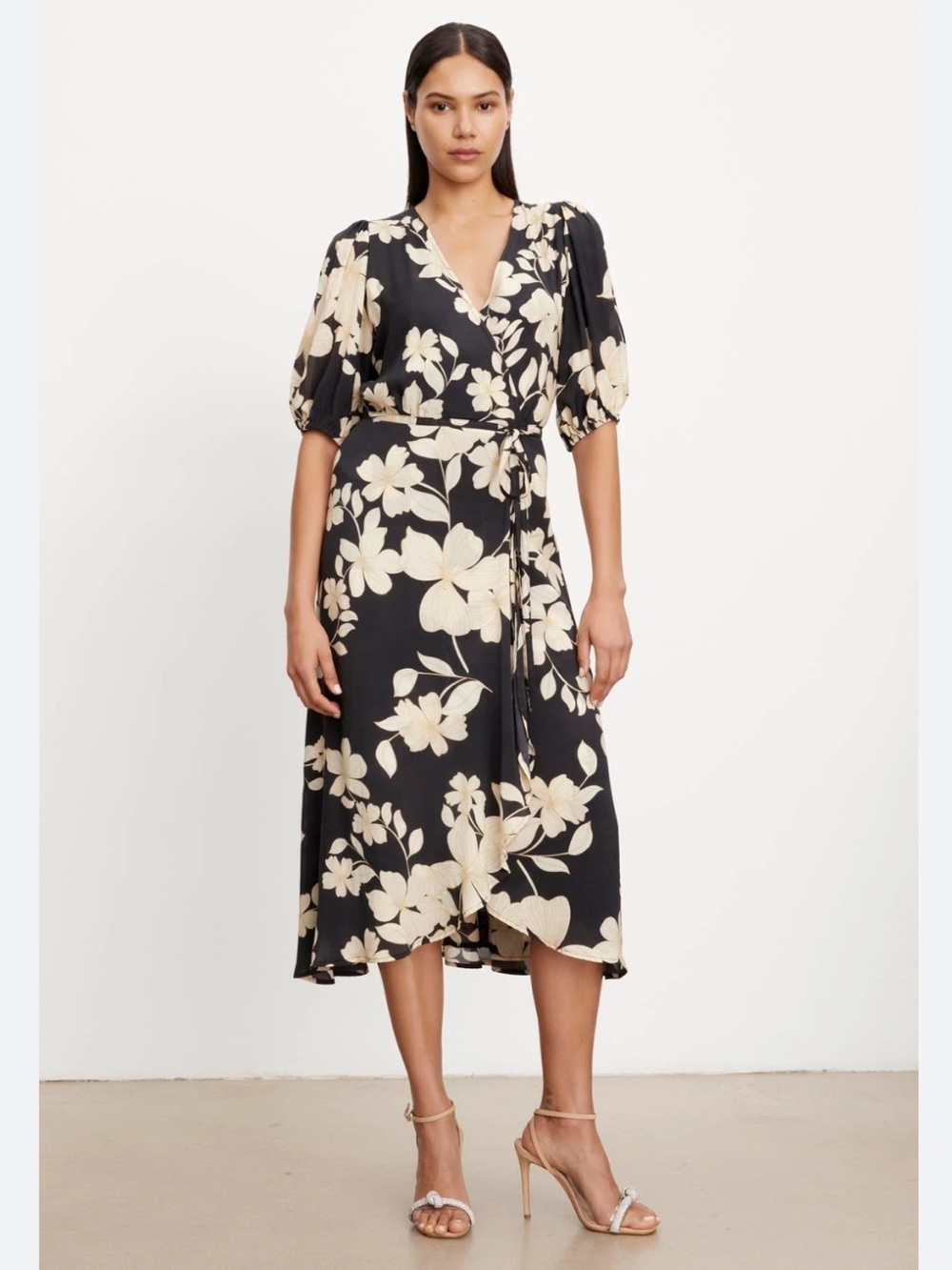 Velvet by graham soencer L  Wrap Midi Dress in Black and Cream